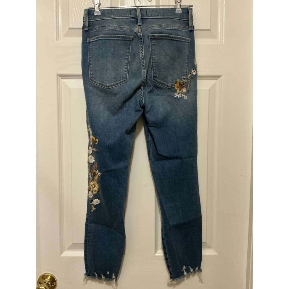 Abercrombie & Fitch Super Skinny Ankle High Rise Star Embroidered 4/27‎ Distress - Picture 3 of 10